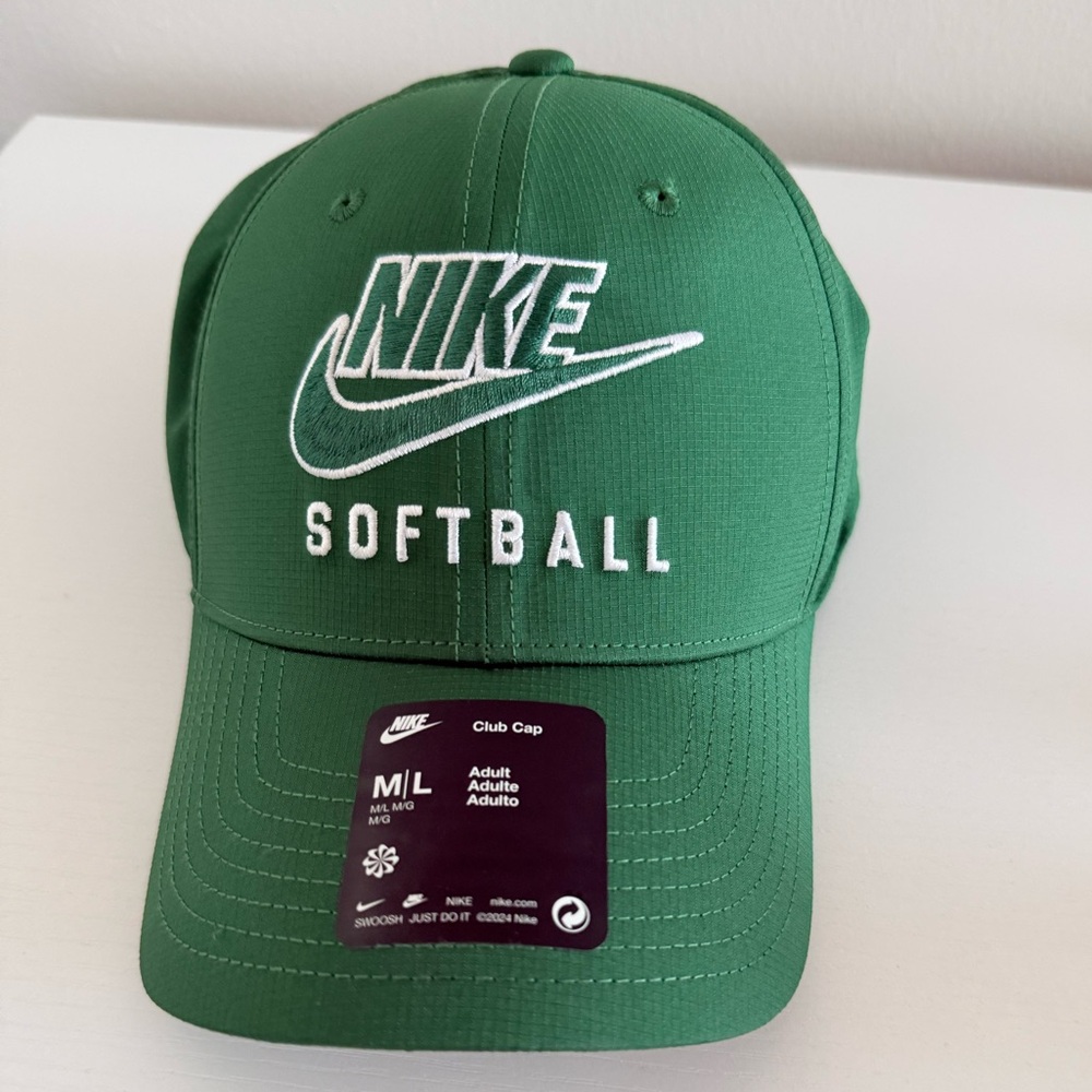 Nike Sports Club Hat